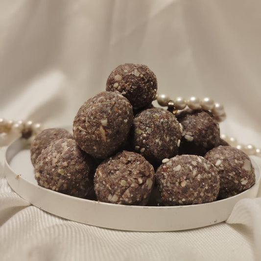 Ragi Ladoo – Berry Vanilla Bites