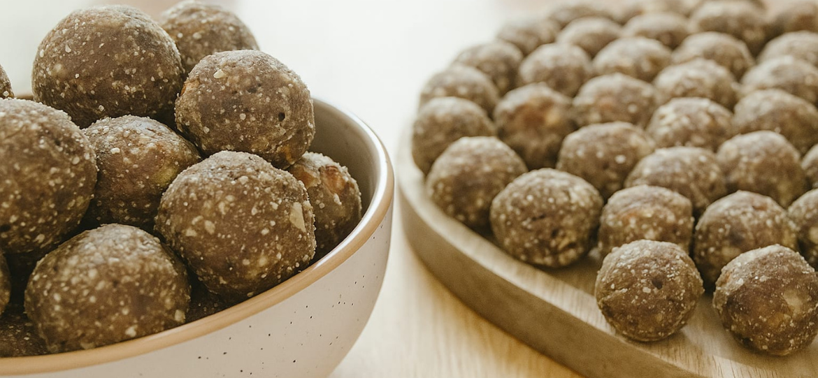 Healthy ladoos by TVESA – naturally sweetened, sugar-free snacks for guilt-free indulgence.